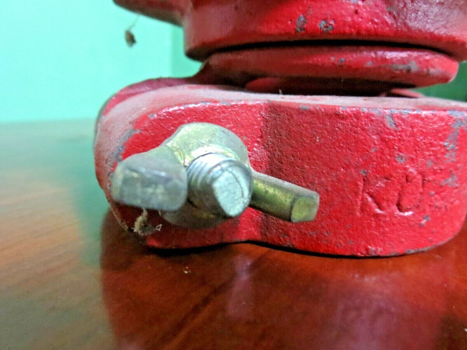 NEW OLD STOCK / CAST IRON FLEXIBLE RUBBER PIPE COUPLING