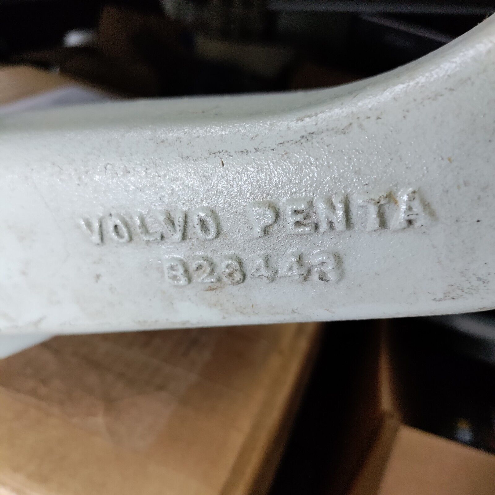 828443 VOLVO PENTA EXHAUST COLLECTOR Y PIPE NEW / OLD STOCK / FREE SHIPPING
