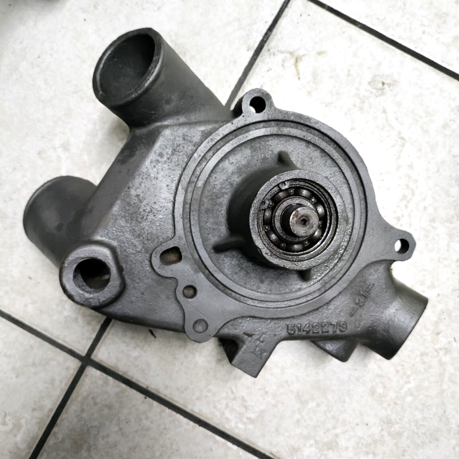 Detroit Diesel 5142273 Water Pump for V-71 Series 5149327 USED FREE SHIPPING