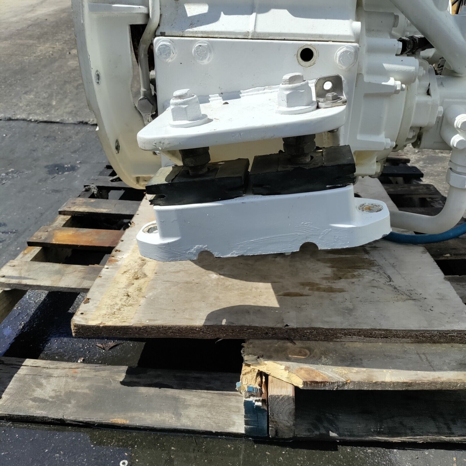 ZF MARINE ZF 2070, 1.765 to 1 RATIO TRANSMISSION / GEAR BOX / RECENT TAKE OUTS