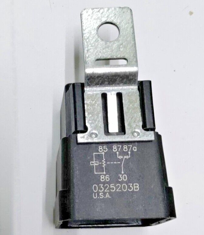 RE52665 OEM JOHN DEERE RELAY NEW IN BOX w / FREE SHIPPING