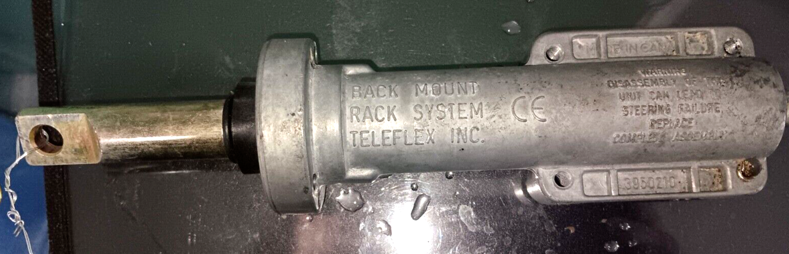 3950210 NEW TELEFLEX SEASTAR BACK MOUNT RACK ... STILL HAS COSMOLENE GREASE