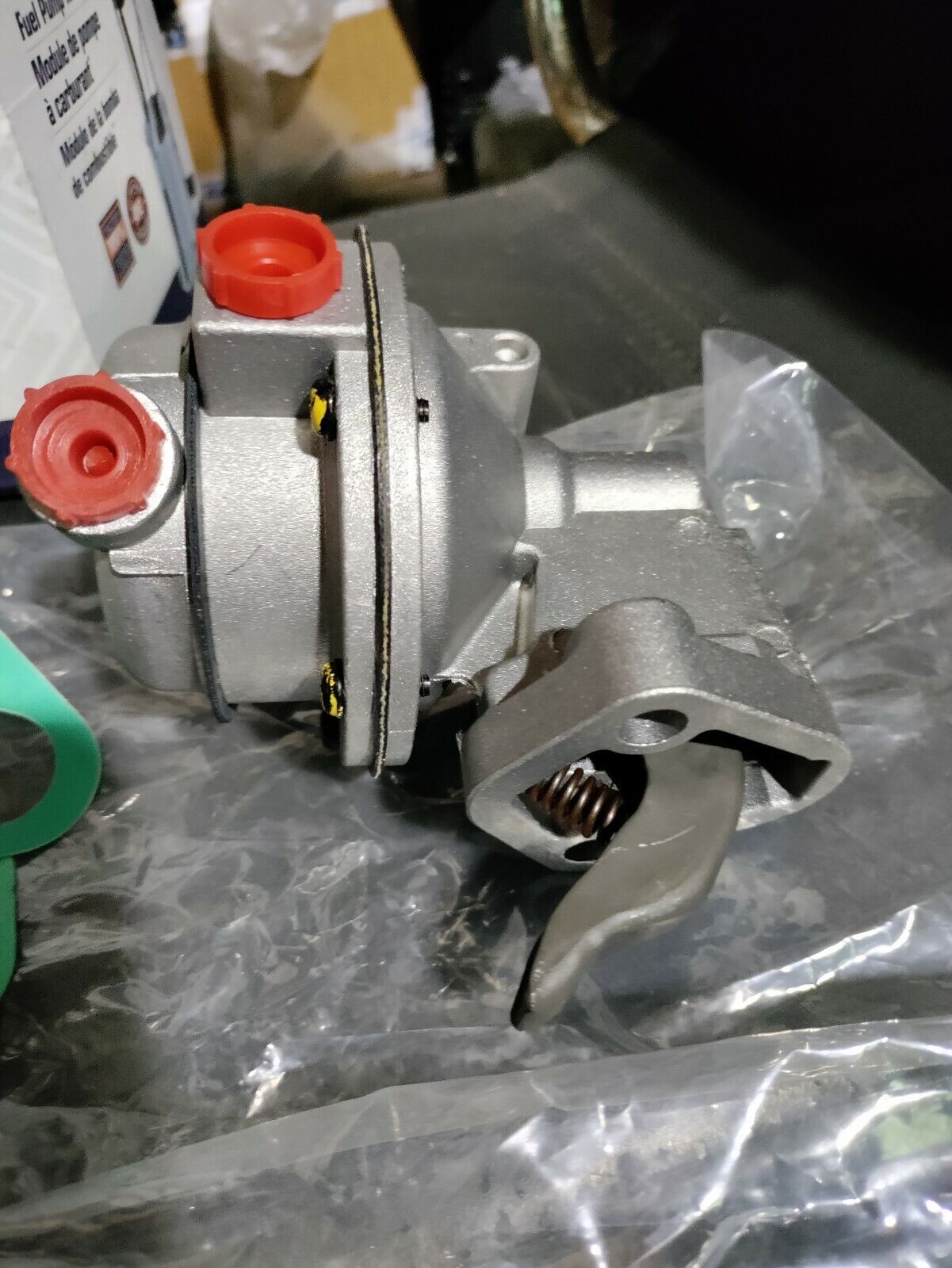 NEW IN BOX CARTER MECHANICAL FUEL PUMP M6-1073 WITH GASKETS