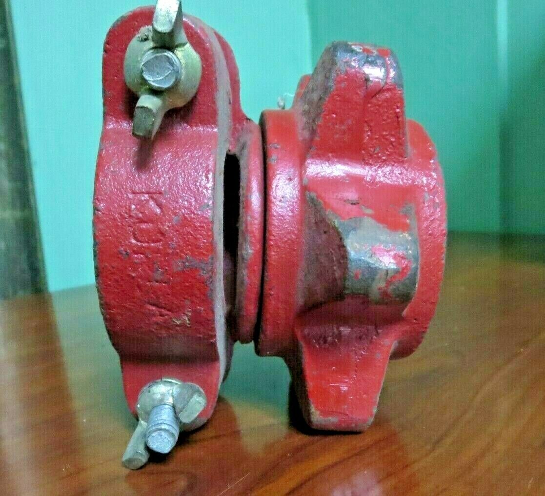 NEW OLD STOCK / CAST IRON FLEXIBLE RUBBER PIPE COUPLING