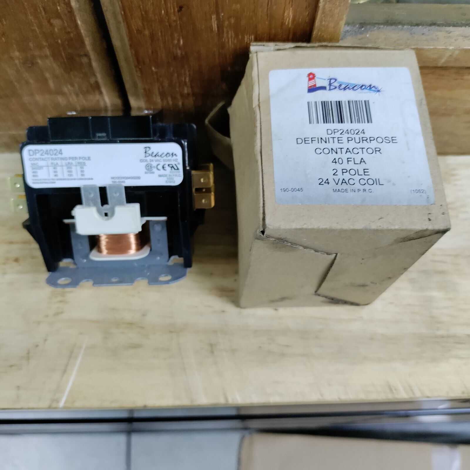 Beacon DP24024 Definite Purpose Contactor 2 pole, 40 FLA, 24 V Coil