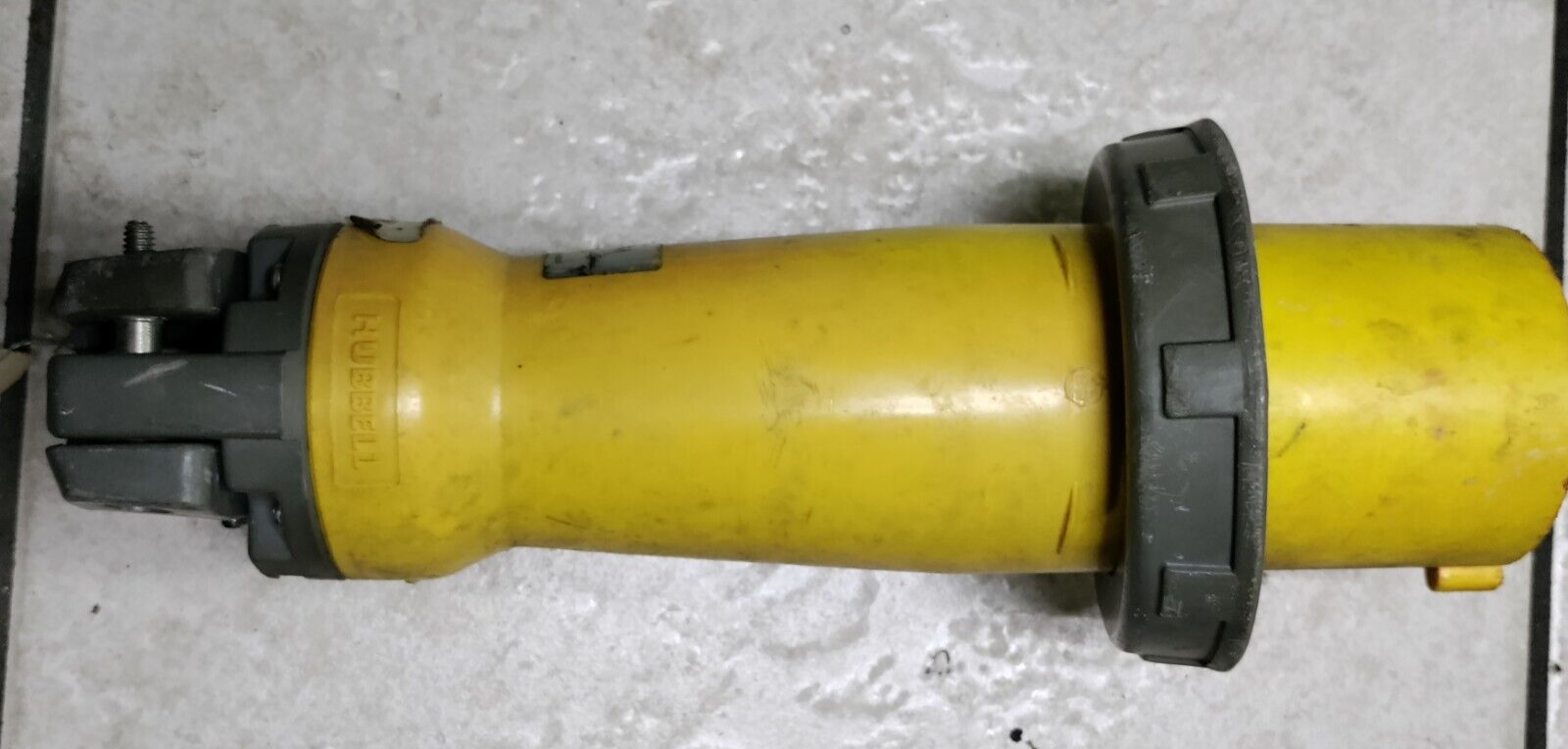 HUBBELL M 5100P9 100A 30Y 120/208VAC 5 PIN MALE SHORE POWER CONNECTOR 3 PHASE