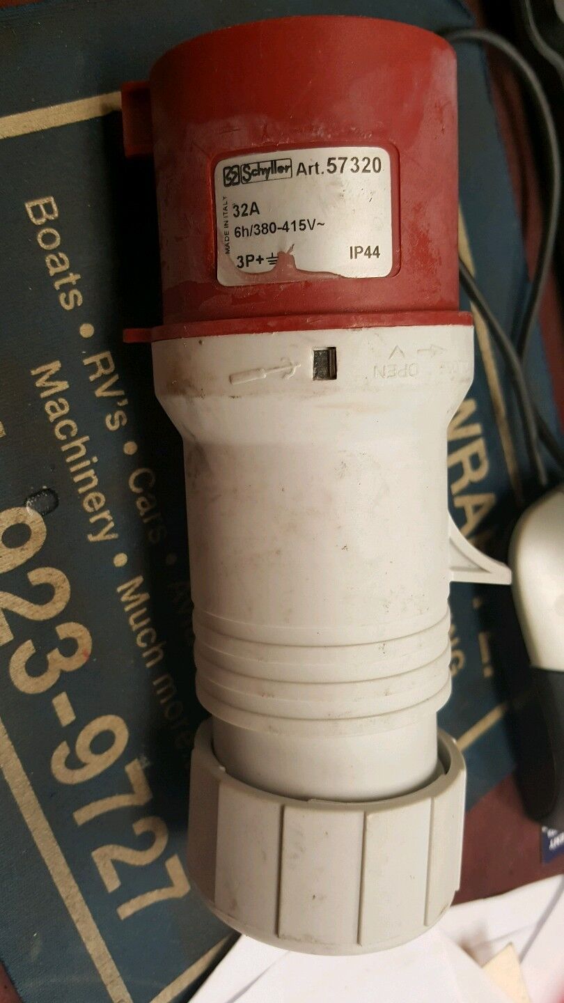 SHYLLER MALE PLUG CONNECTOR 57320 6h/380-415v