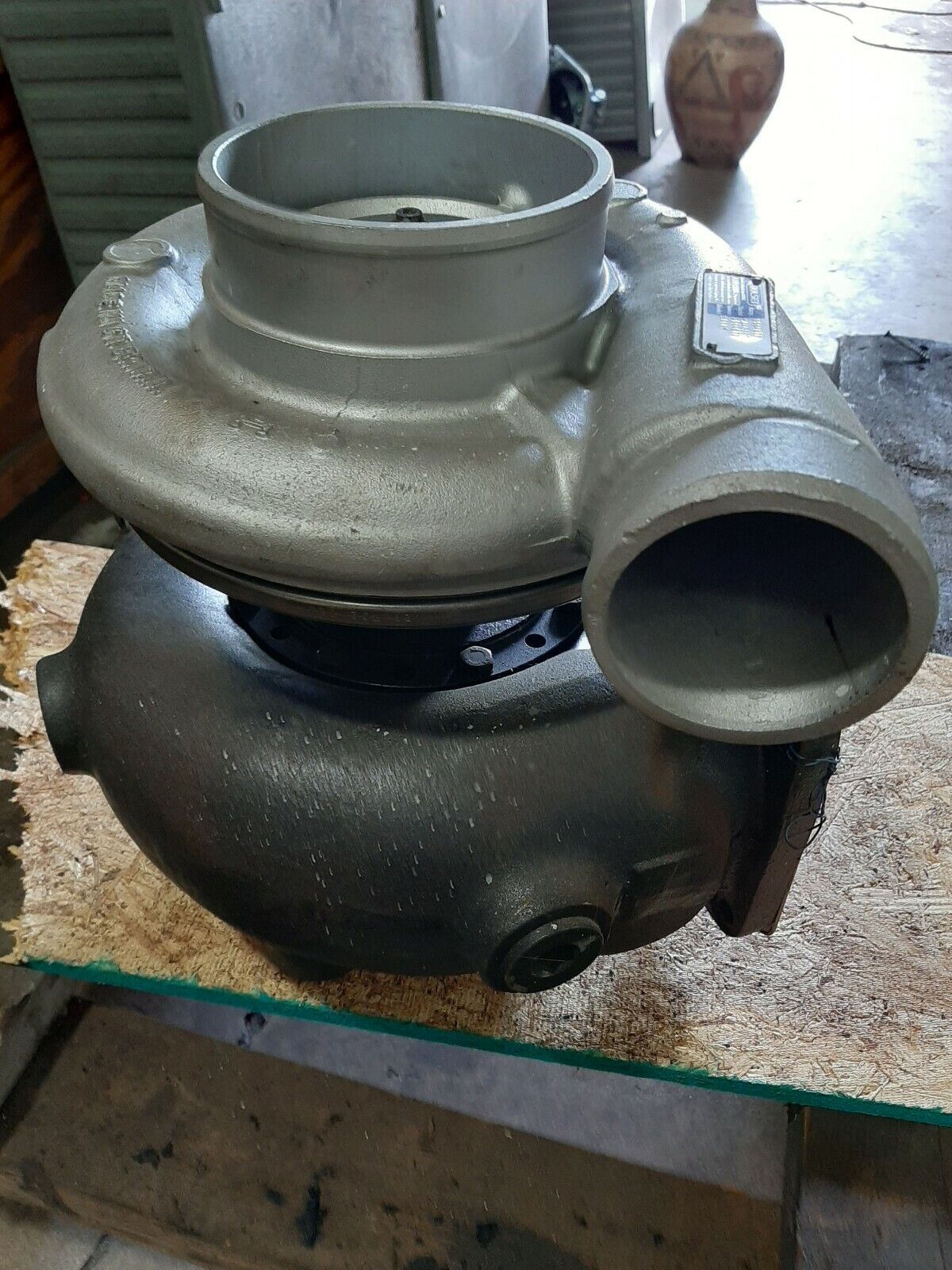 OEM CUMMINS MARINE TURBO, 3594172 / HX80M FOR KTA 19 / K19 / KTA38 / K38 ENGINES