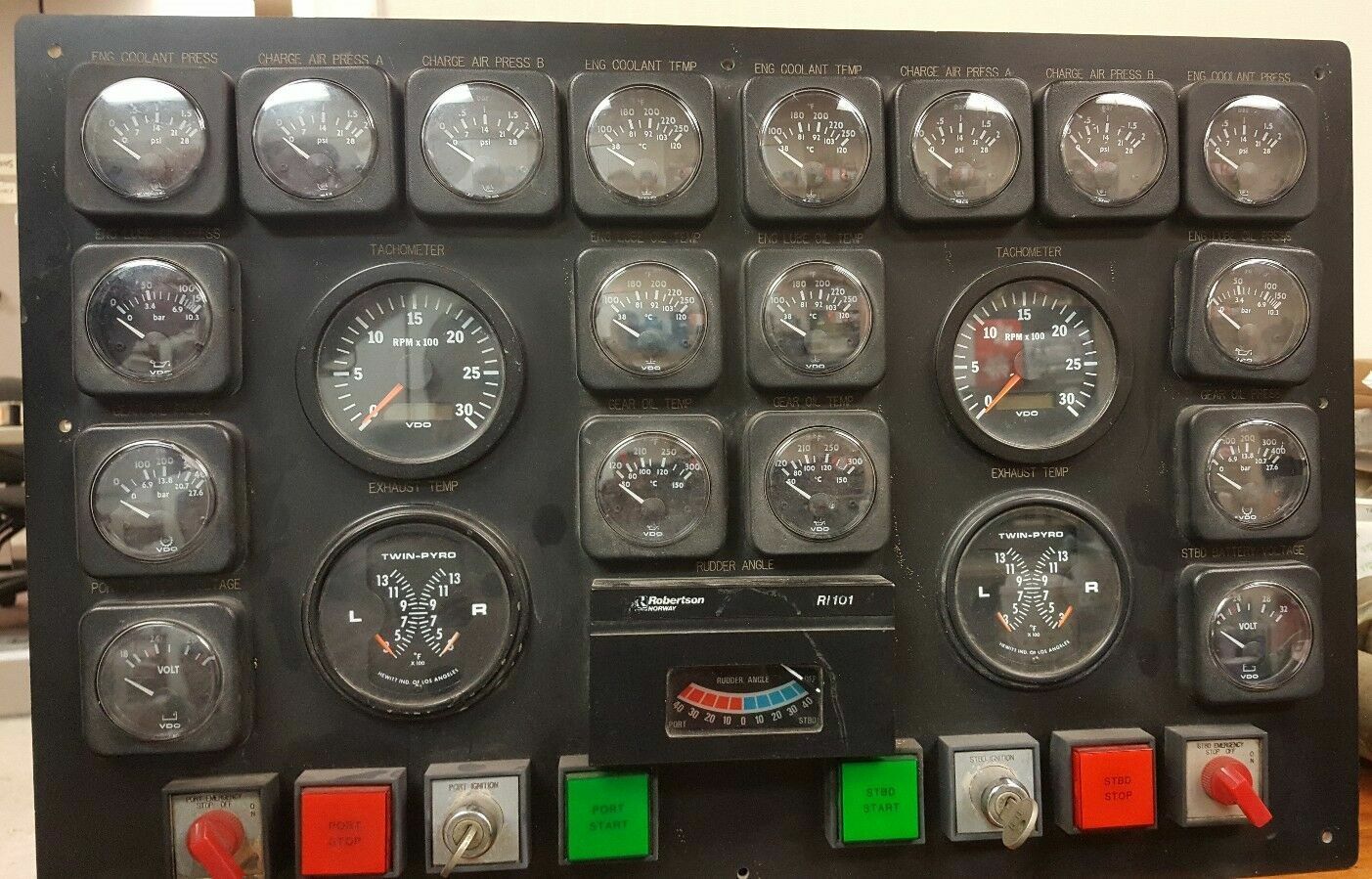 TWIN DIESEL MASTER INSTRUMENTATION CONTROL PANEL MARINE w/ GAUGES & BREAKERS