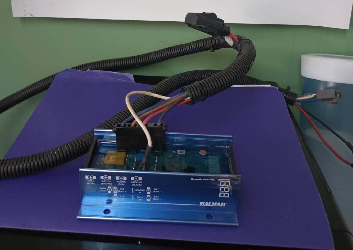 Balmar ARS Multi-Stage Programmable Alternator Regulator w/Harness 12V ( ARS-5 )