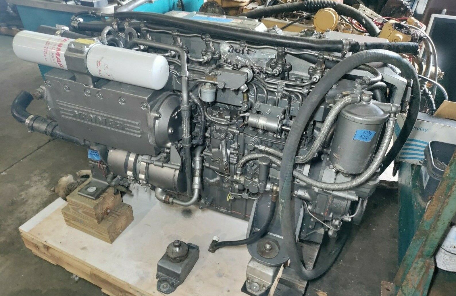 YANMAR DIESEL MARINE ENGINE 6LY2A-STP 440 HP. BOBTAILS USED 2500 HOURS