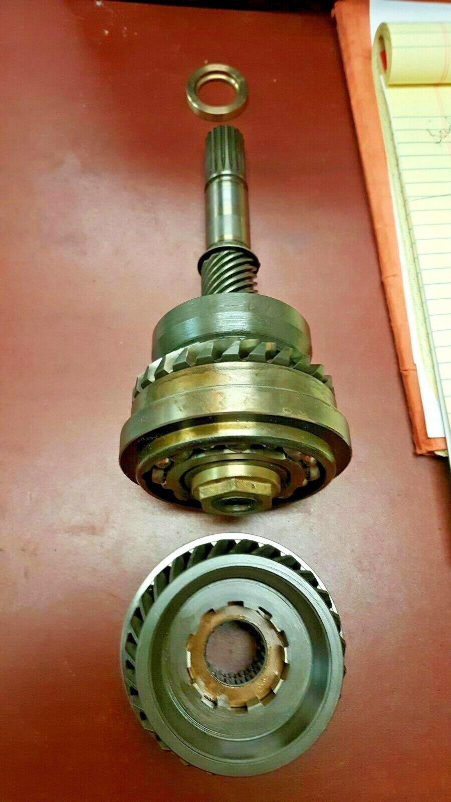 VOLVO PENTA GEAR SET #897309 WITH SHAFT ASSEMBLY USED