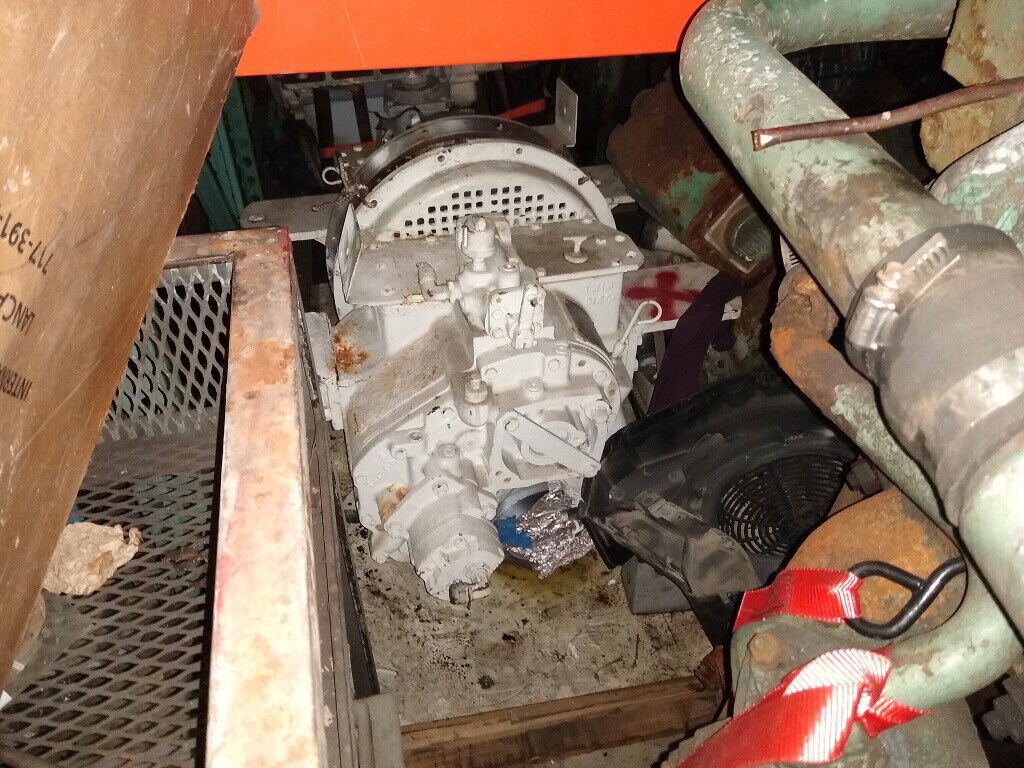 TWIN DISC MARINE TRANSMISSION MODEL #5091V P/N 5BD251 USED