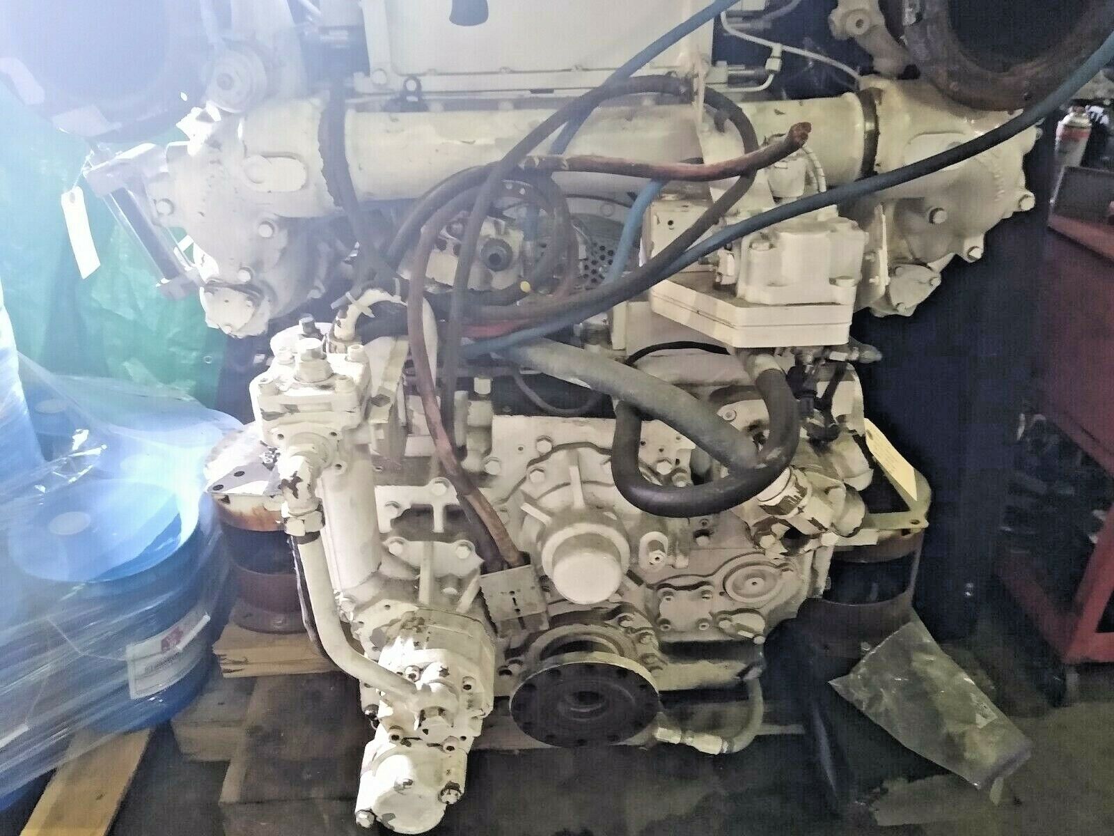 TWIN DISC MARINE TRANSMISSION MGN-5752 USED LOW HOUR YACHT TAKE-OUT 2 TO 1