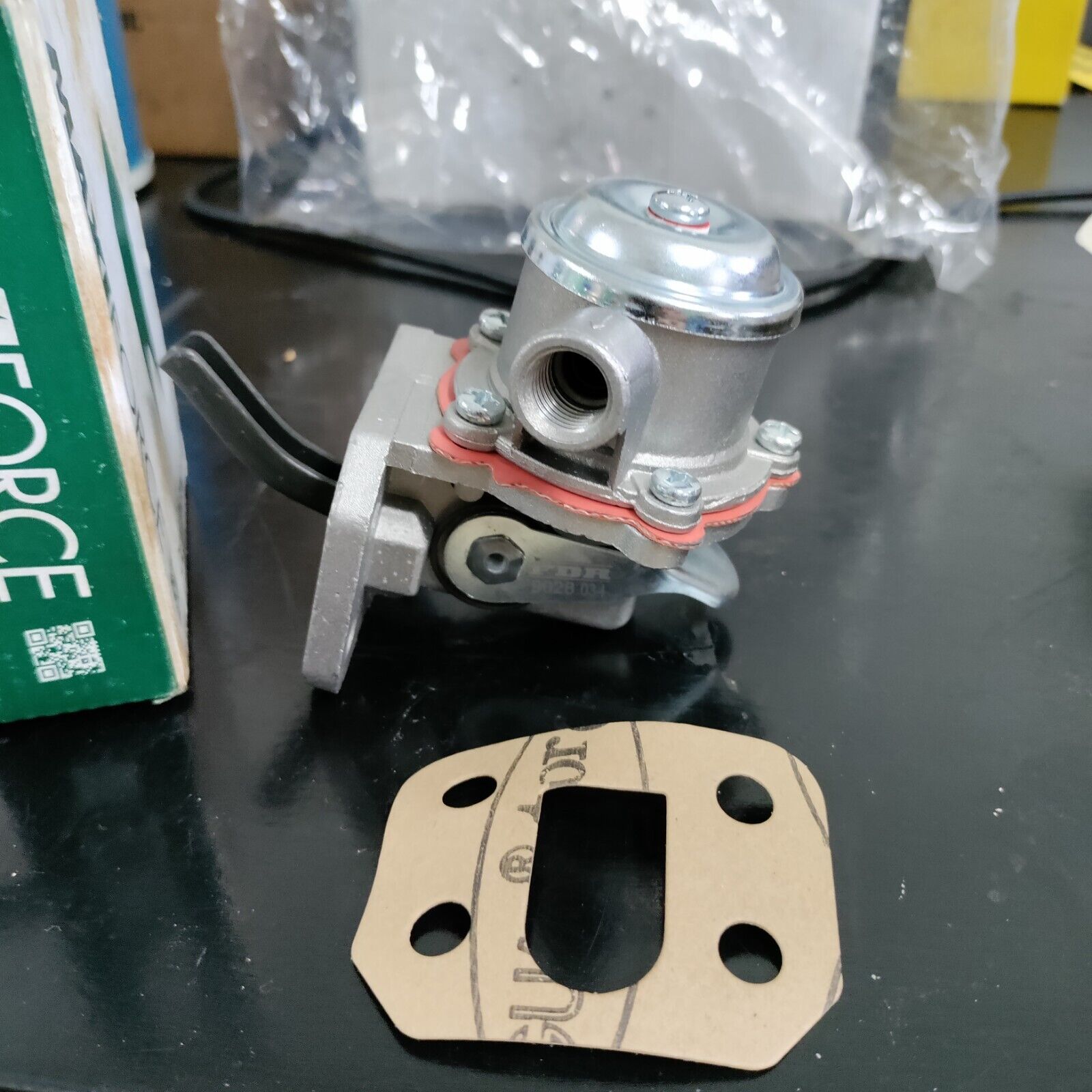 FUEL TRANSFER LIFT PUMP / 4.236 ( LD ) PERKINS P2641728 NEW IN BOX FREE SHIP