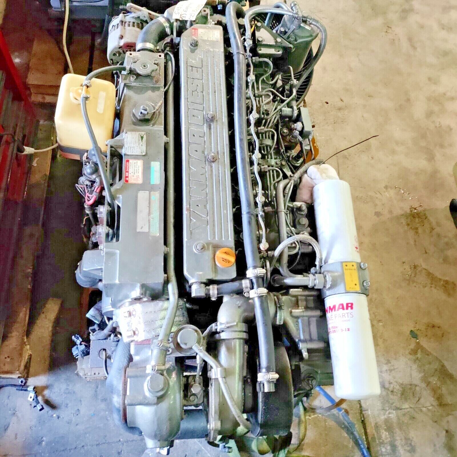 6LY2H-STE 6 CYL. 12V YANMAR DIESEL MARINE ENGINE 420 HP. ( BOBTAIL ) USED