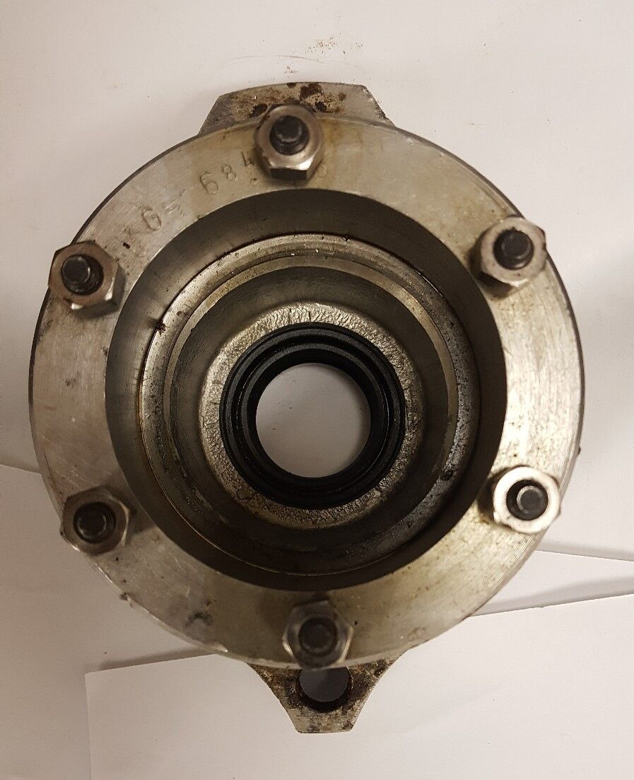 VOLVO PENTA 280 LOWER GEAR UNIT BEARING HOUSING