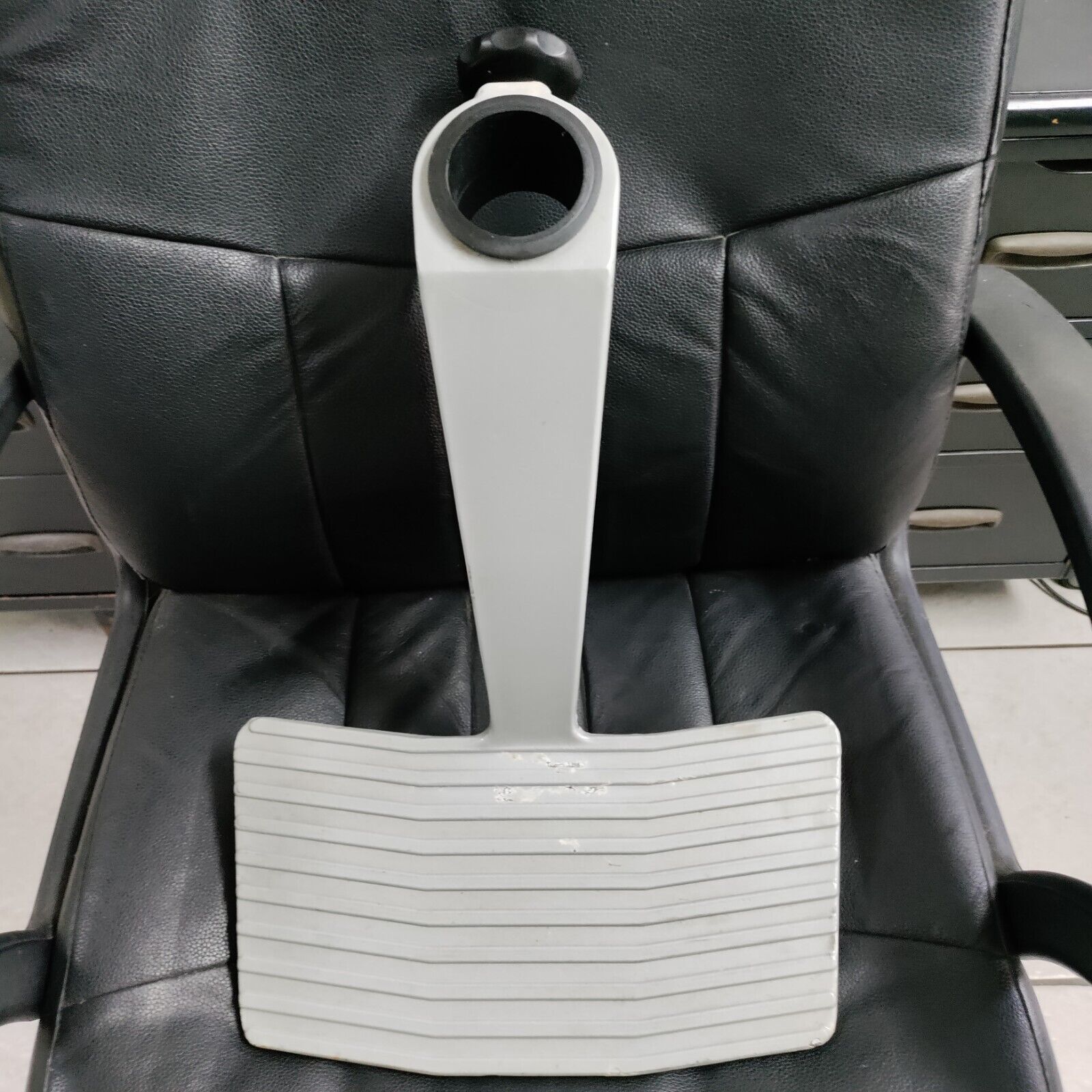 ZWAARDVIS # 64190 SWORDFISH ALUMINUM FOOT-REST FOR MARINE CAPTAINS CHAIR USED