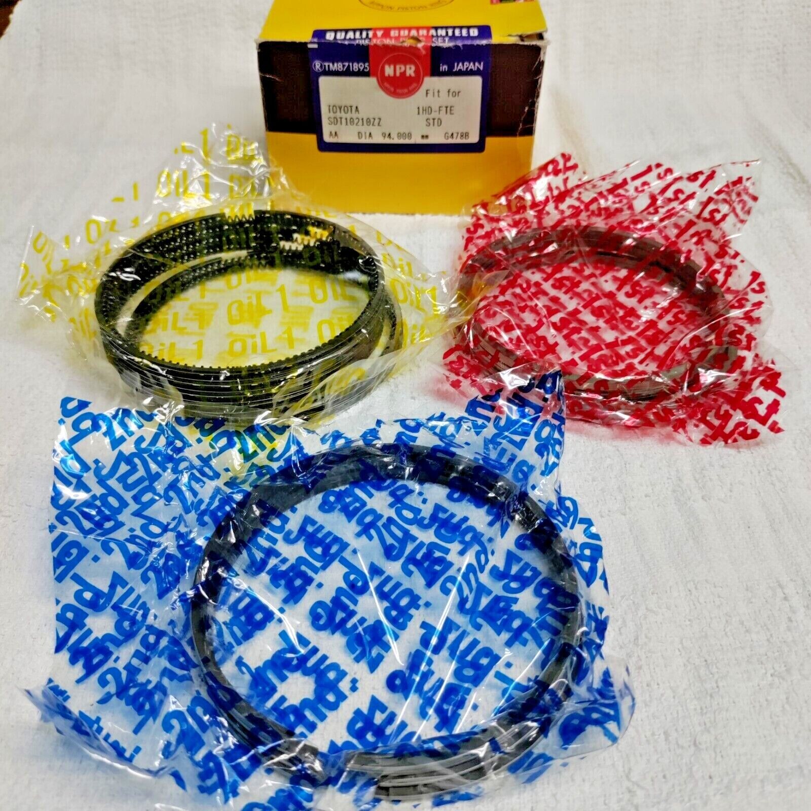 1HD-FTE PISTON RING SET ( STD. )  TOYOTA  LAND CRUISER 4500 LC80 DIESEL ENGINE