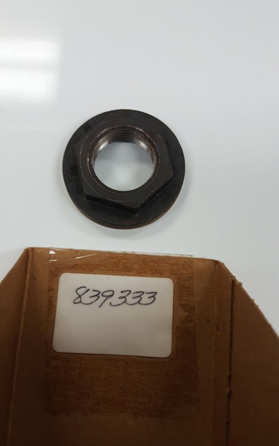 NEW ORIGINAL OEM VOLVO PENTA NUT #839333