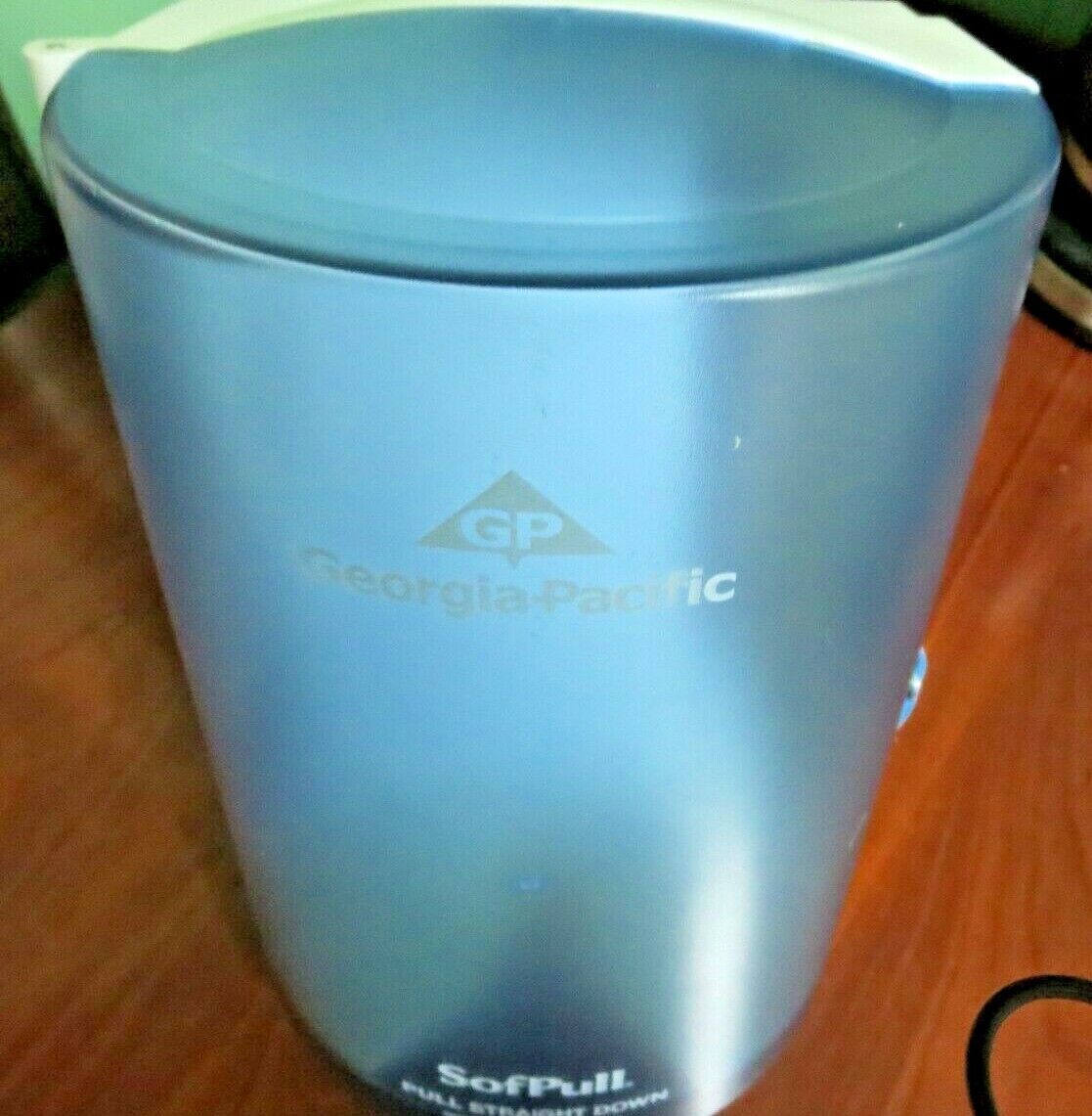 NEW / GEORGIA-PACIFIC / SOFTPULL / CENTERPULL TOWEL DISPENSER