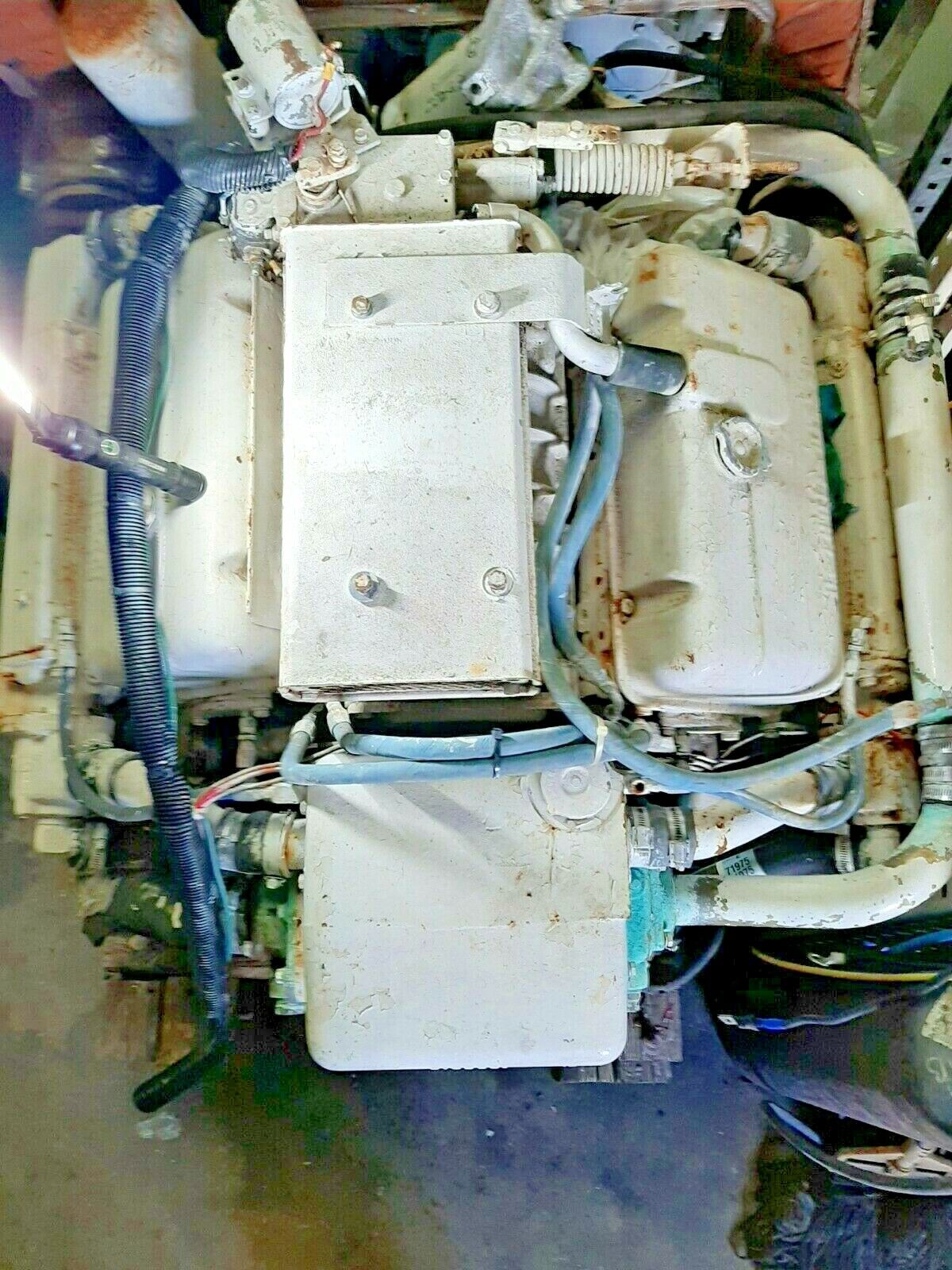 DETROIT 6V-53 DIESEL MARINE ENGINE " GREAT RUNNING TAKE-OUTS " BOBTAIL ( USED