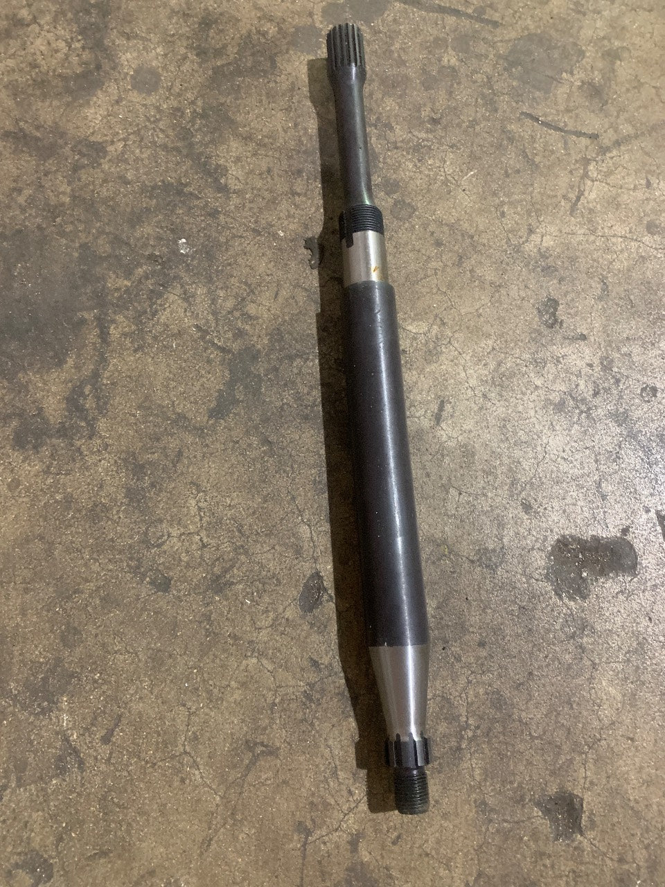 Volvo Penta 832555 Vertical Shaft - Used