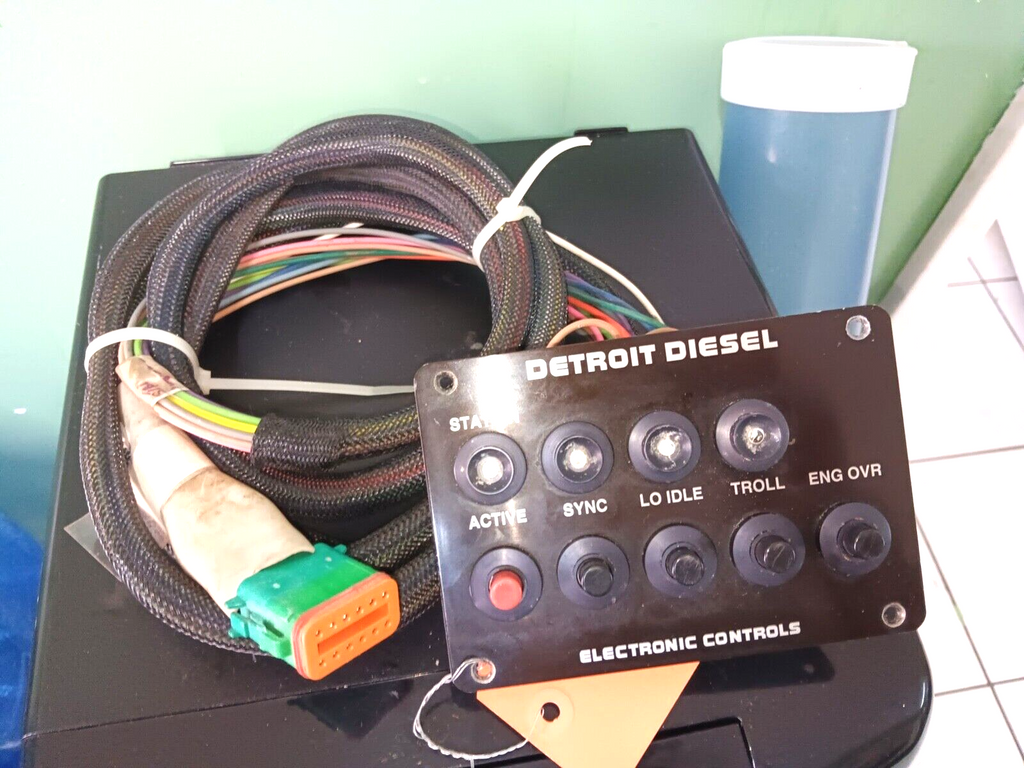 23517557 DETROIT DIESEL ELECTRONIC CONTROL PANEL
