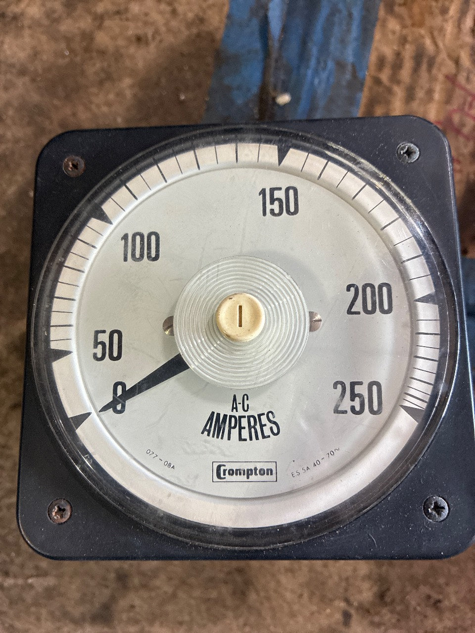 Crompton 077-08A AC Ammeter 0-250 Amps Analog Switchboard Panel Meter - Used