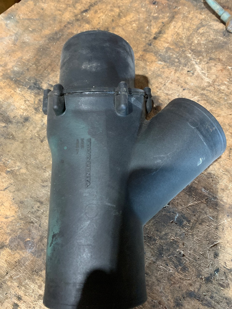 Volvo Penta 860402 Non-Return Valve / Anti-Siphon Y-Body - Used