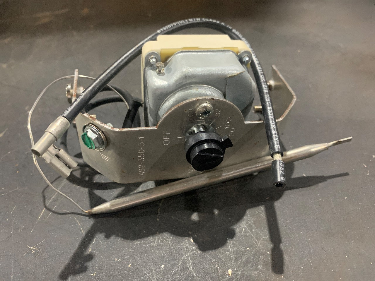 Caterpillar 127-6260 Adjustable Thermostat Assembly (Watlow 492-350-5-1) - New