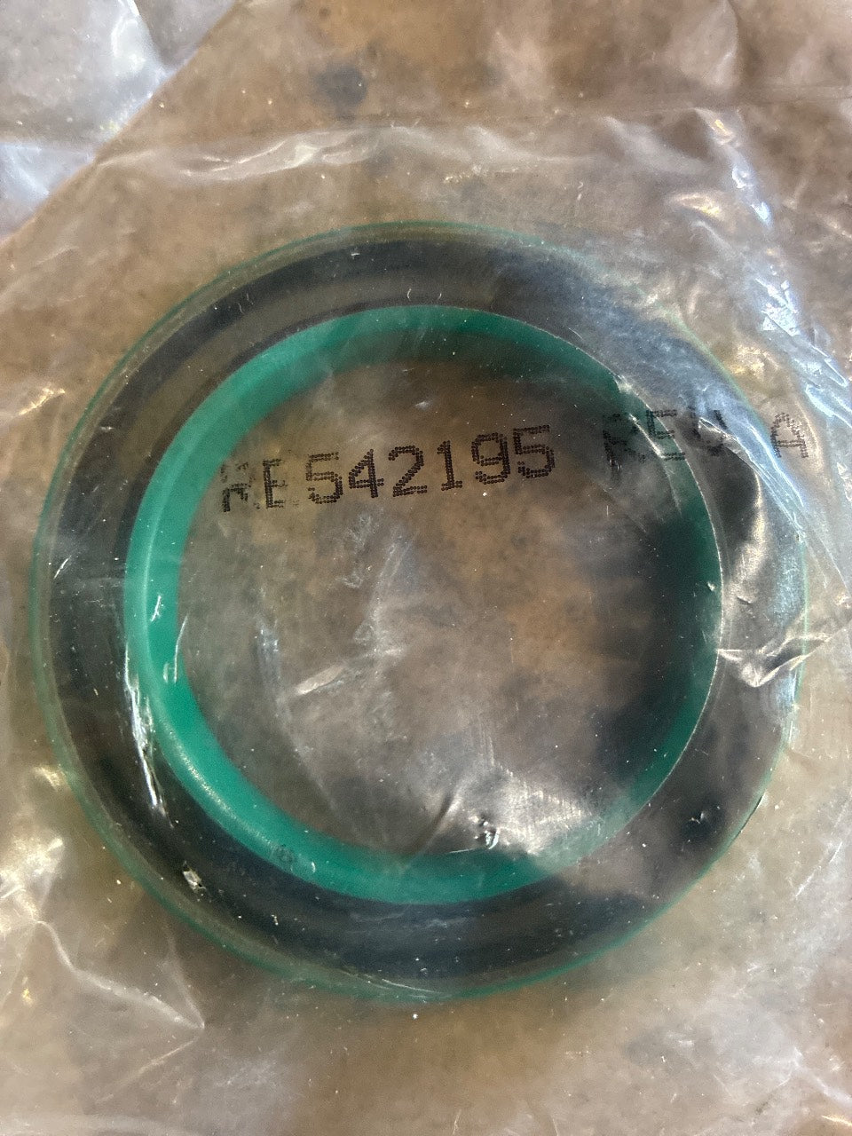 John Deere RE542195 Oil Seal - New