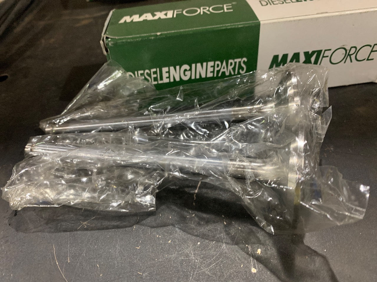 Maxiforce C3802085 Exhaust Valve Kit for Cummins B-Series 5.9L - New