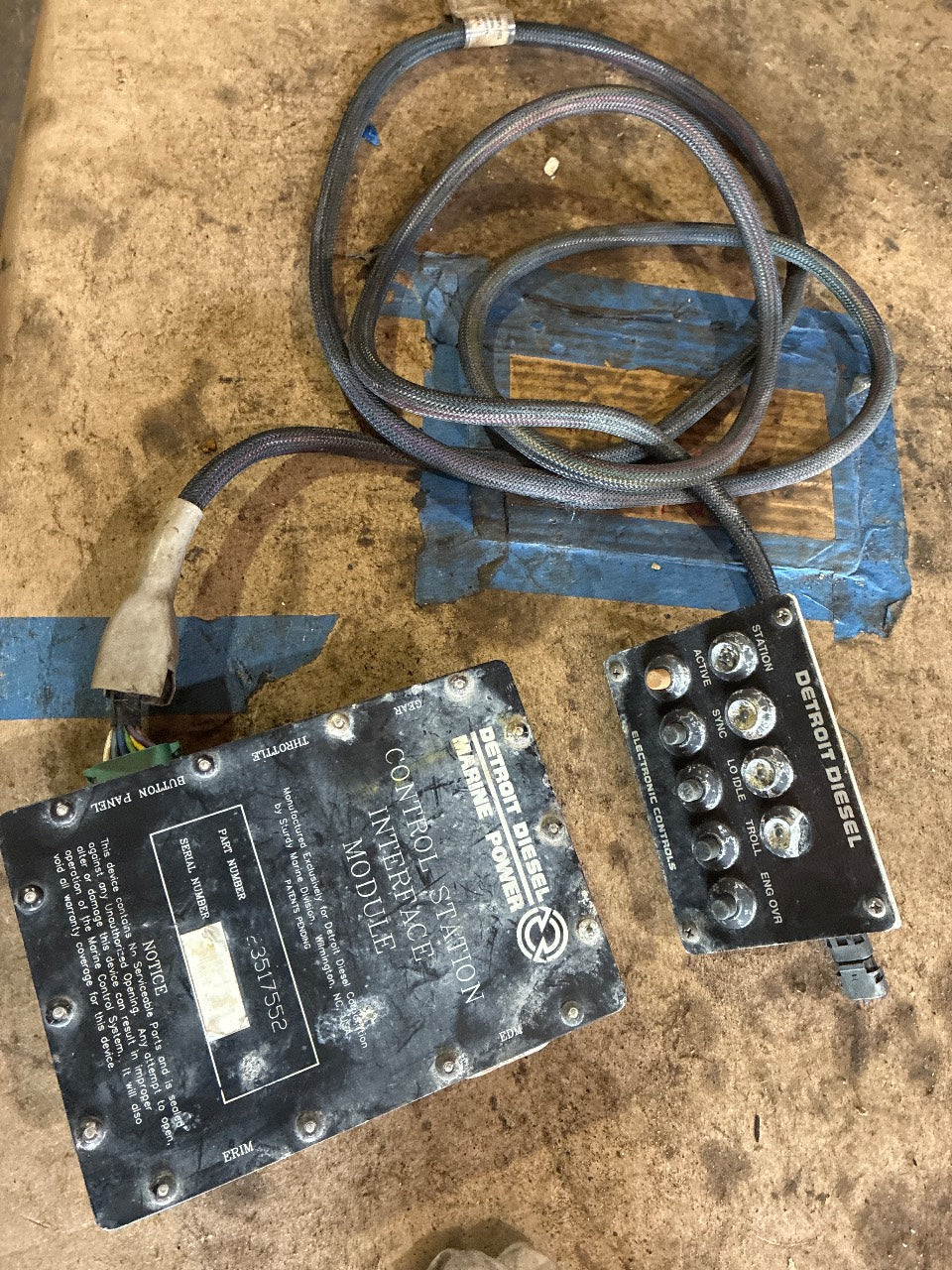 Detroit Diesel 23517552 Control Station Interface Module (CSIM) with Electronic Controls Button Panel - Used