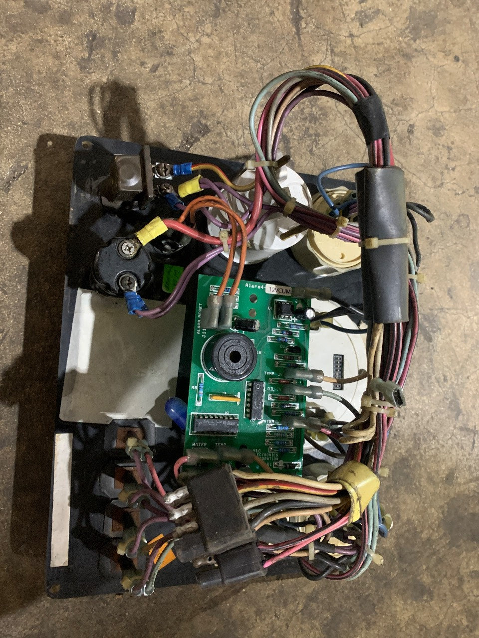 Cummins Marine 5289707 12V Analog Instrument Panel with Harness - Used