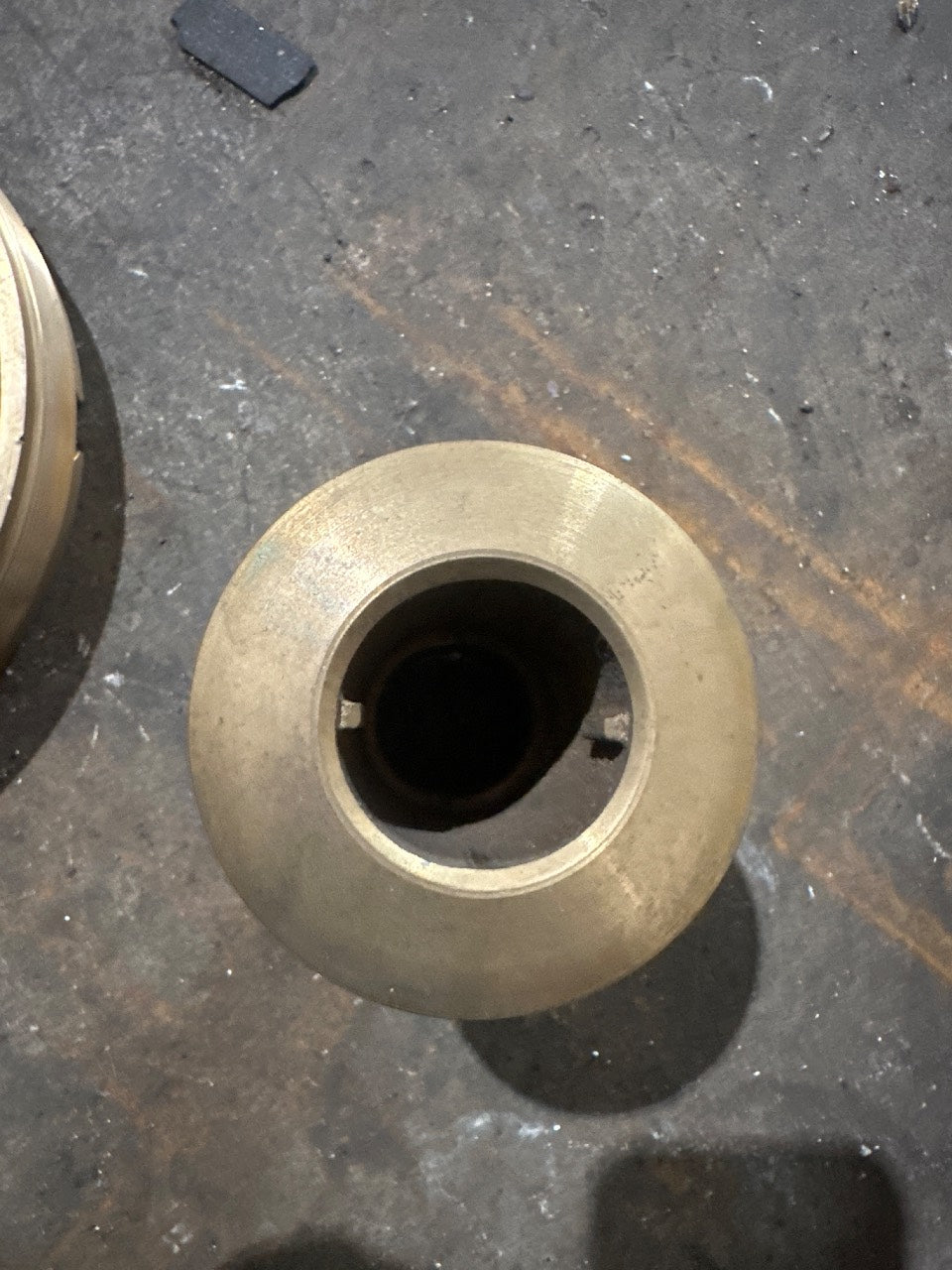 Bronze Thru-Hull Fitting 1-1/2" with Hose Barb - Used