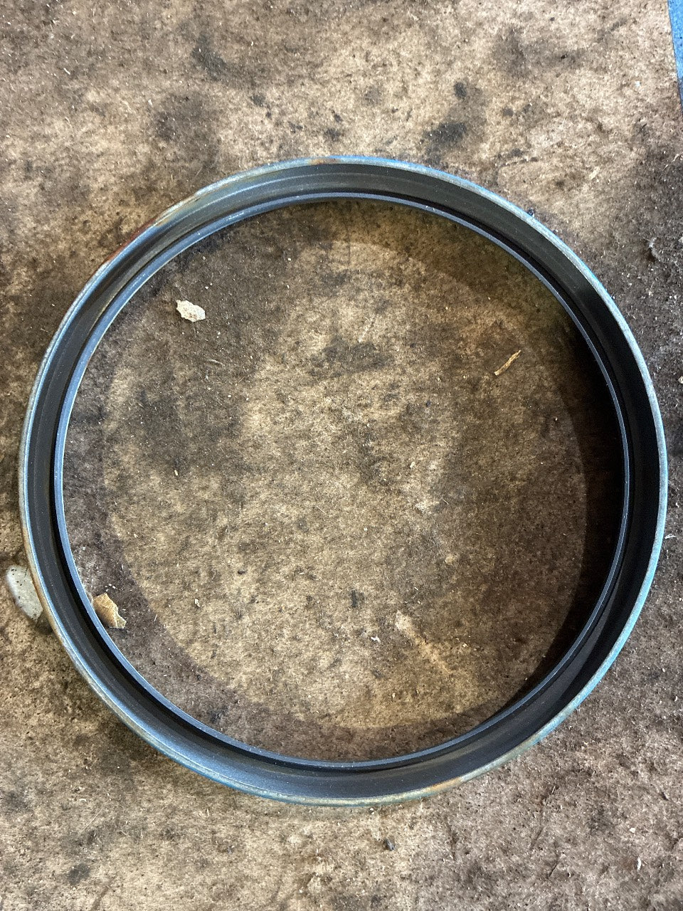 Cummins 3904353 Rear Crankshaft Oil Seal for 6B / 6BT / 6BTA 5.9L - Used