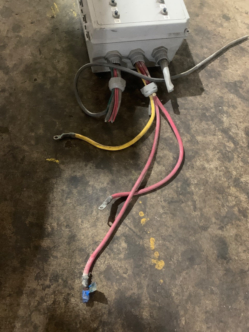 Detroit Diesel DDEC Power Distribution Box - Twin Engine Main/Backup Panel - Used
