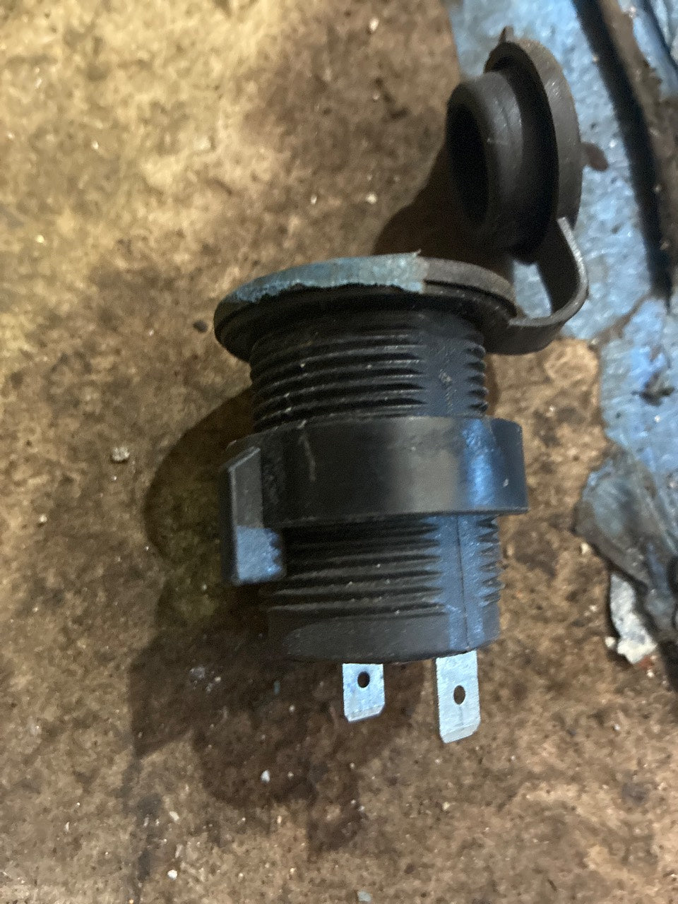 12V Marine Accessory Power Socket with Weather Cap - Used