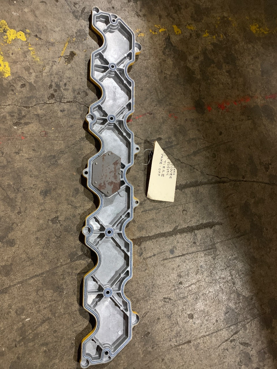 John Deere RE505094 Valve Cover for PowerTech Tier II Inline-6 Diesel - Used Take-Off