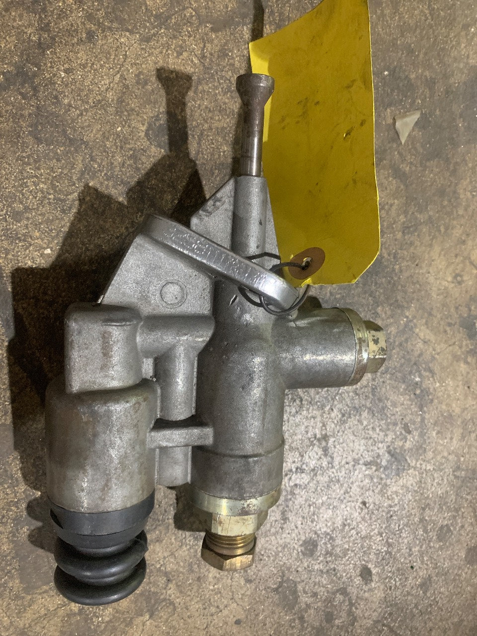 Cummins 4944471 Carter Mechanical Fuel Lift Pump for 5.9L B-Series - Used
