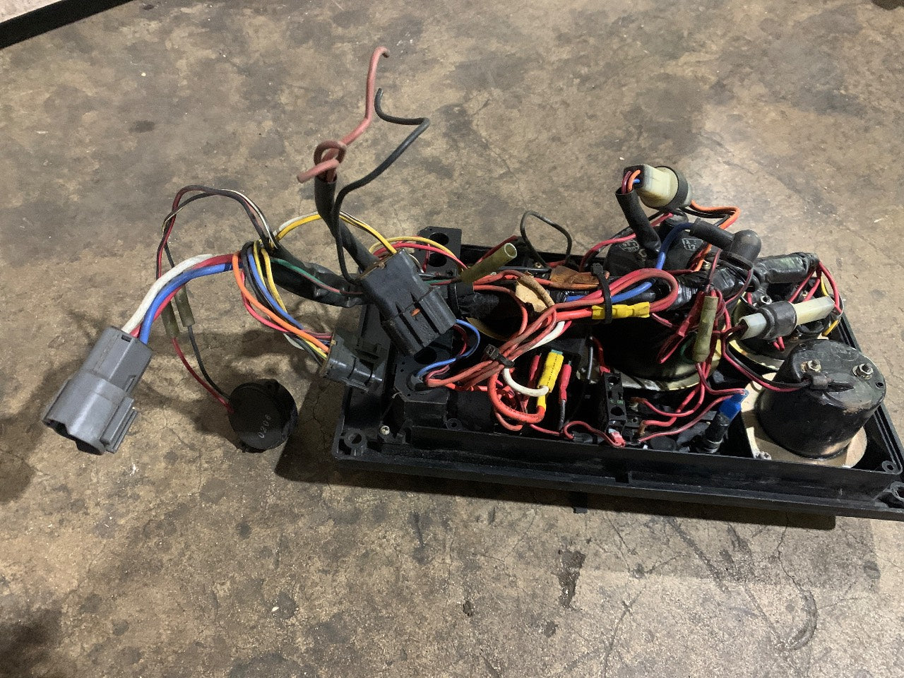 Yanmar B-Type Instrument Panel with Gauges and Harness for 4LH-DTE / 4LHA Marine Diesel - Used