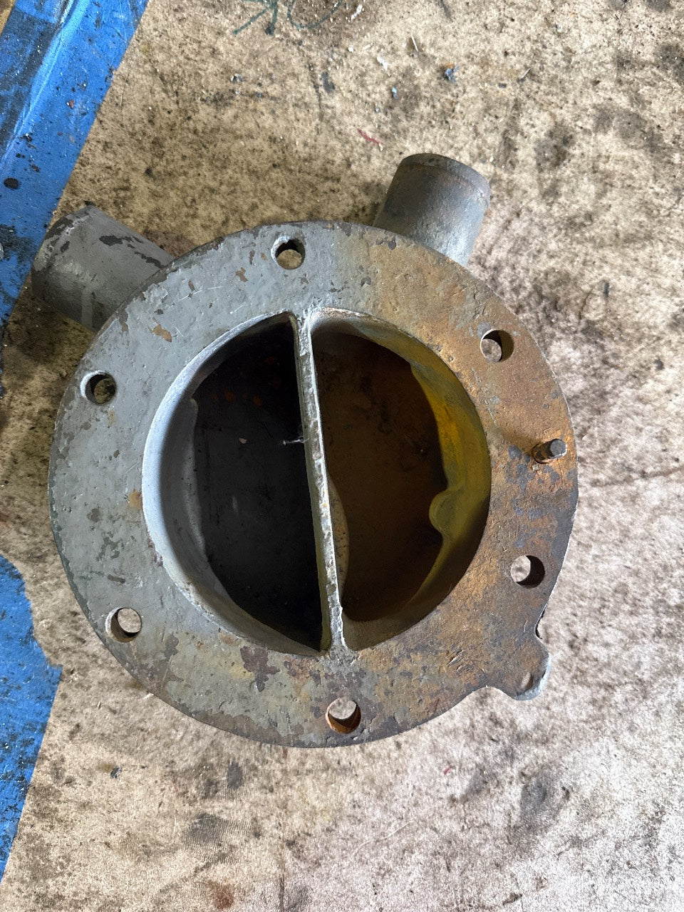 Caterpillar 8N9786 Heat Exchanger End Cap Bonnet for CAT 3208 Marine - Used