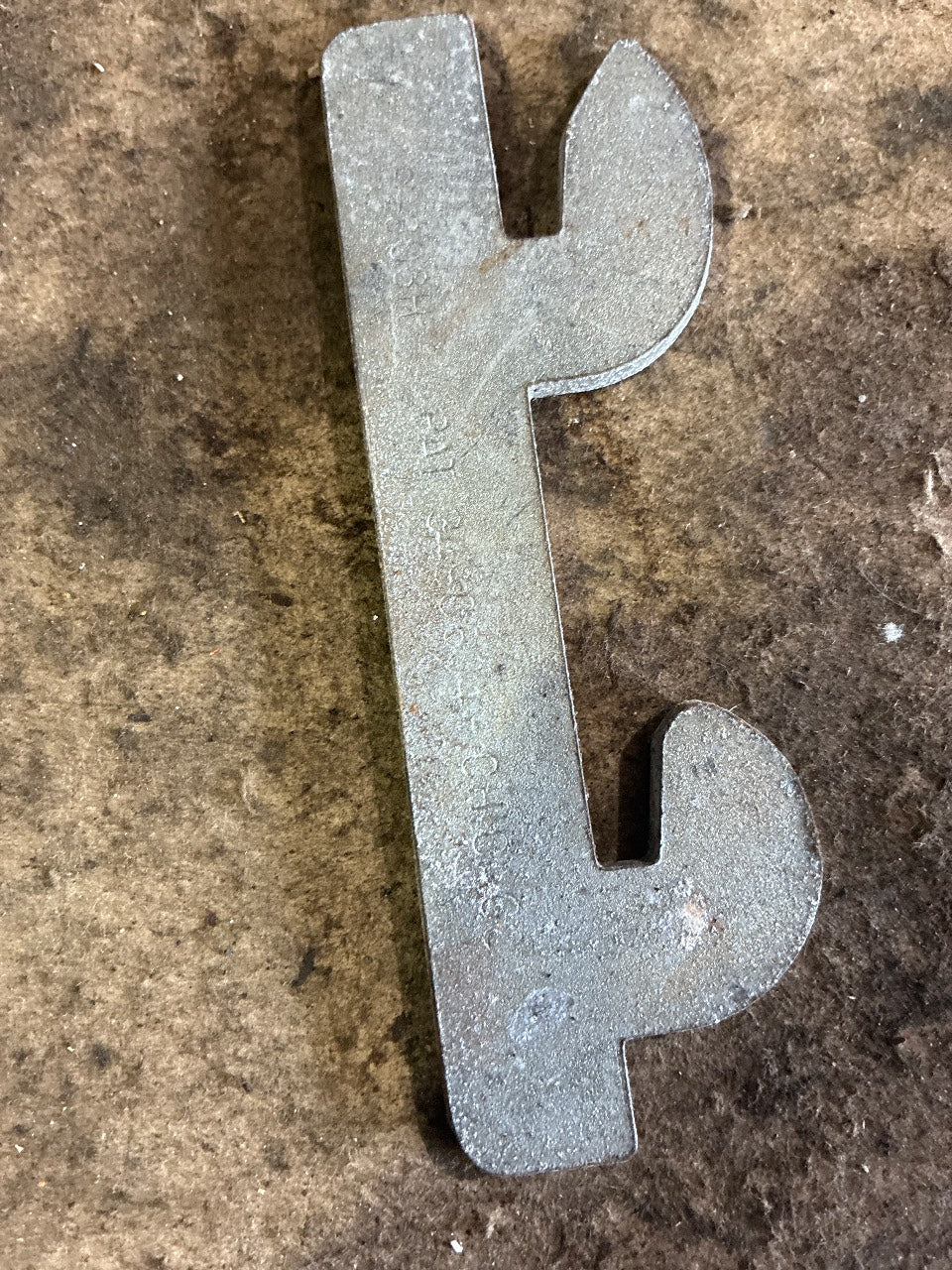 Unarco Sturdi-Bilt Pallet Rack Beam Safety Clip - Used