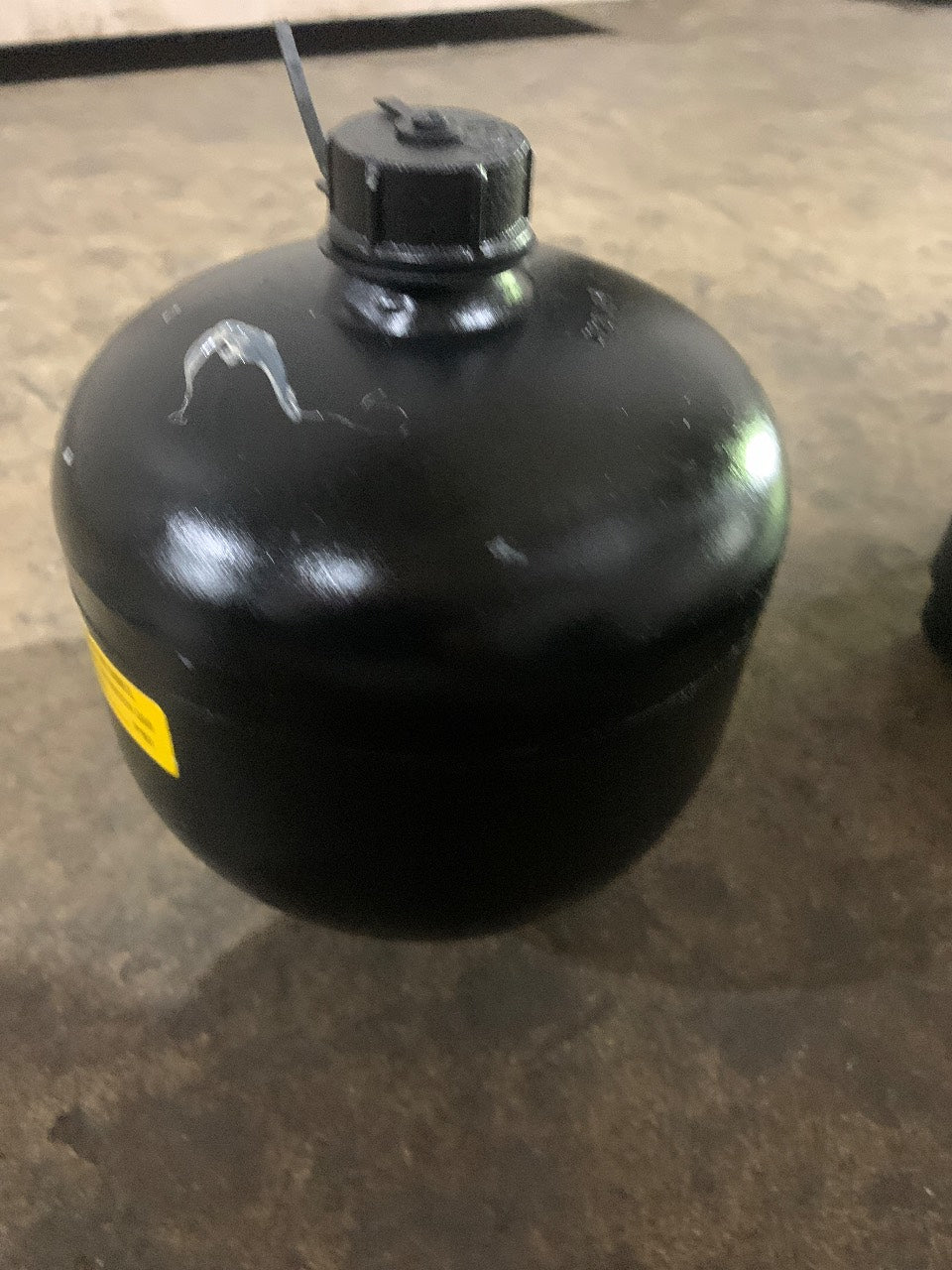 HYDAC Hydraulic Accumulator Pressurized Vessel Precharged 75 PSI Dry Nitrogen - Used