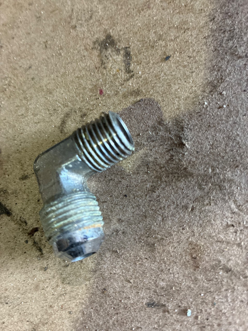 90° Male JIC 37° Flare x Male NPT Steel Elbow Hydraulic Adapter - Used