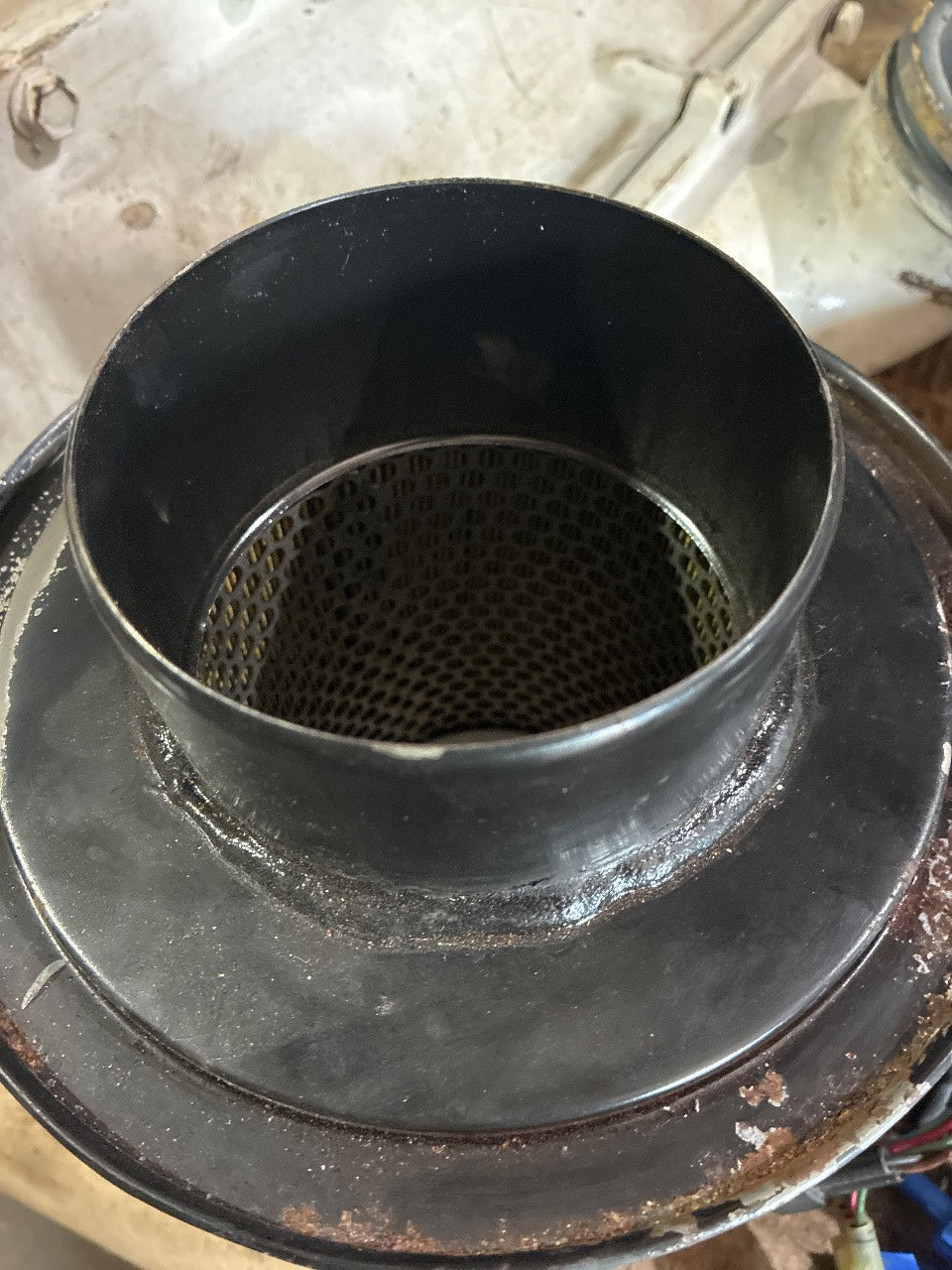 Northern Lights 24-21003 Air Filter Assembly - Used