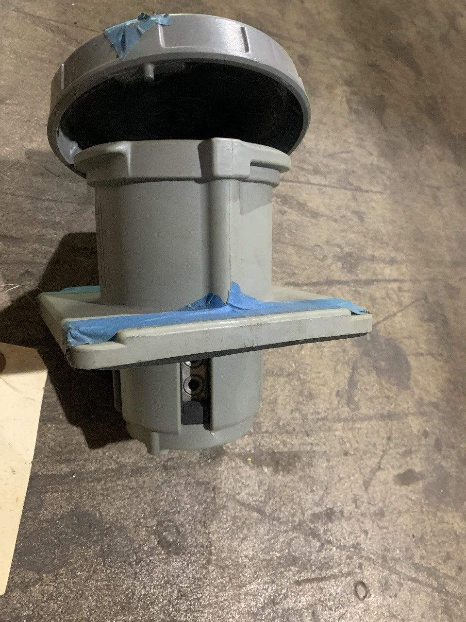 Hubbell HBL5100B9R 100A Pin & Sleeve Shore Power Outlet Receptacle - Used