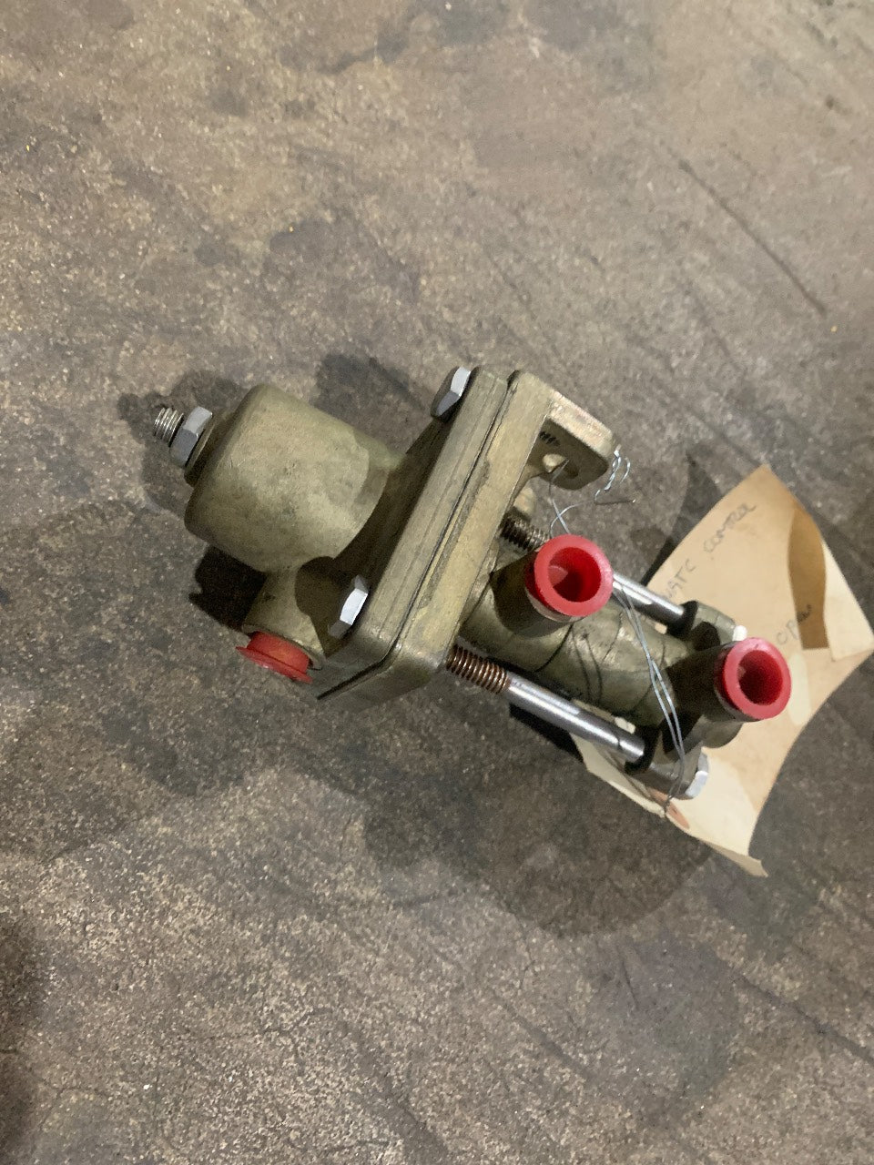 Kobelt 3325-0005 Pneumatic Control Relay Valve (Normally Open, 1/4" NPT) - Used