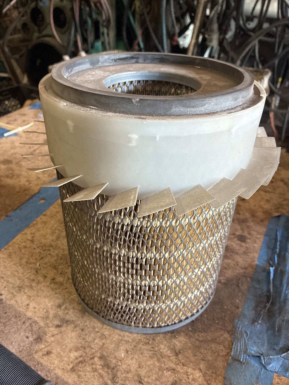 Donaldson P122517 Finned Primary Air Filter - Used